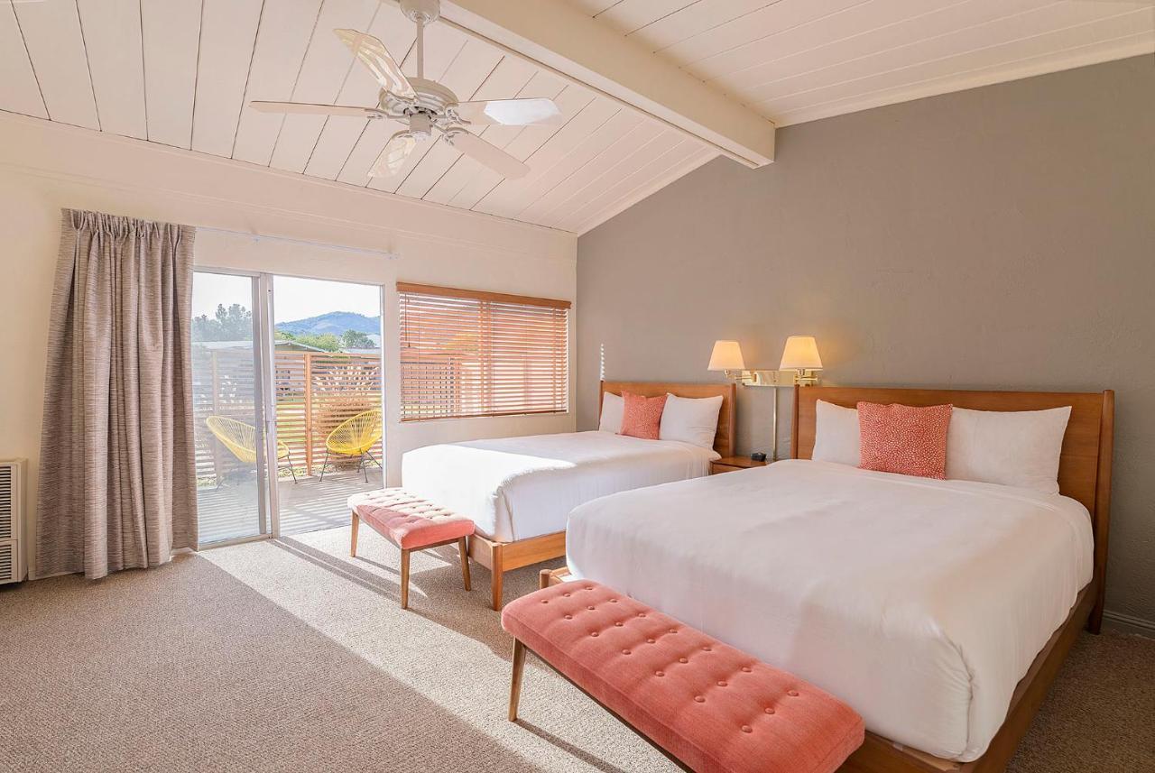 Contenta Inn คาร์เมลวัลเลย์ ภายนอก รูปภาพ